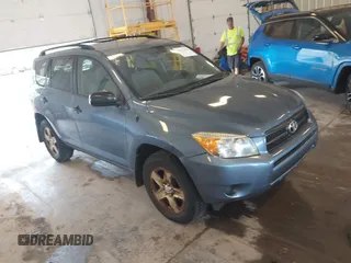 2007 Toyota RAV4 с VIN JTMBD33V676052181, выставлен на аукционе IAAI как лот 42521195 с пробегом 181 893 миль миль и . История ставок и продаж доступна на DreamBid. Изображение 1.