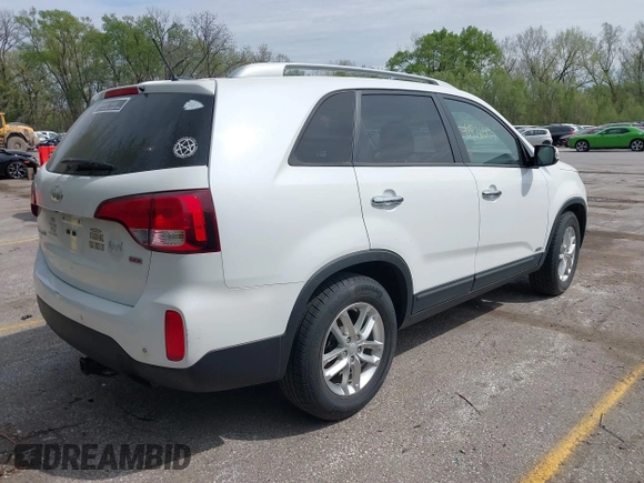 2015 Kia Sorento LX with VIN 5XYKTDA60FG554894, listed as a IAAI auction lot 41926004 with 93,523 mi miles. Bid and sale history available at carsss.com. Image 4.