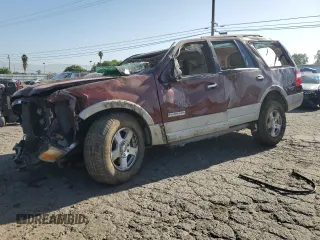 2008 Ford Expedition Eddie Bauer with VIN 1FMFU18588LA49568, listed as a Copart auction lot 61217755 with 126,846 mi miles and Salvage title. Bid and sale history available at DreamBid. Image 1.