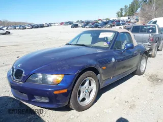 1998 BMW 3 Series 1.9L with VIN 4USCH7338WLE09565, listed as a IAAI auction lot 41622251 with 187,106 mi miles. Bid and sale history available at carsss.com. Image 2.