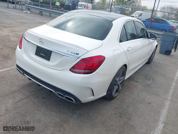 2016 Mercedes-Benz C-Class AMG C 63 S with VIN 55SWF8HBXGU105653, listed as a IAAI auction lot 41779475 with 86,533 mi miles. Bid and sale history available at carsss.com. Image 4.