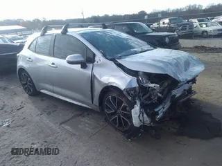 2019 Toyota Corolla Hatchback SE with VIN JTNK4RBE6K3066818, listed as a IAAI auction lot 35252428 with 43,229 mi miles. Bid and sale history available at carsss.com. Image 1.