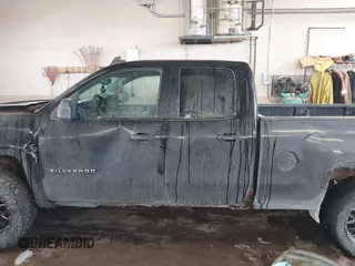 2017 Chevrolet Silverado 1500 Custom with VIN 1GCVKPEC2HZ263870, listed as a IAAI auction lot 41618087 with 197,482 mi miles. Bid and sale history available at carsss.com. Image 14.
