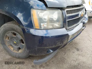 2007 Chevrolet Avalanche LTZ z VIN 3GNFK12377G115256, wystawiony jako IAAI lot #42204282 z przebiegiem 134 266 mil mil oraz . Historia ofert i sprzedaży dostępna na DreamBid. Obrazek 6.