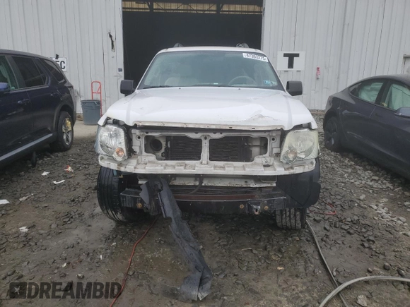 2006 Ford Explorer XLS with VIN 1FMEU72E26UB11383, listed as a Copart auction lot 47363275 with 118,134 mi miles and Salvage title. Bid and sale history available at DreamBid. Image 5.