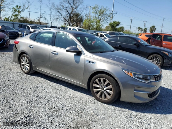 2018 Kia Optima EX with VIN 5XXGU4L32JG218652, listed as a Copart auction lot 46884225 with 129,333 mi miles and Non Repairable. Bid and sale history available at carsss.com. Image 4.