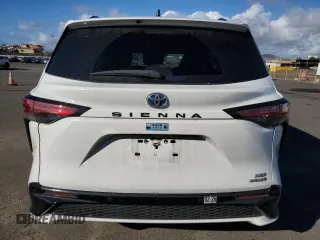 2024 Toyota Sienna XSE with VIN 5TDDRKEC7RS192680, listed as a Copart auction lot 87912735 with 27,806 mi miles and Clean Title. Bid and sale history available at carsss.com. Image 6.