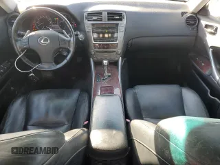 2006 Lexus IS 250 z VIN JTHCK262065003907, wystawiony jako Copart lot #52092505 z przebiegiem 234 529 mil mil oraz Szkoda całkowita • Salvage title. Historia ofert i sprzedaży dostępna na DreamBid. Obrazek 8.