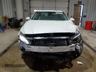 2019 Nissan Altima SV z VIN 1N4BL4DW5KC193503, wystawiony jako Copart lot #58120855 z przebiegiem 105 037 mil mil oraz Szkoda całkowita • Salvage title. Historia ofert i sprzedaży dostępna na DreamBid. Obrazek 5.