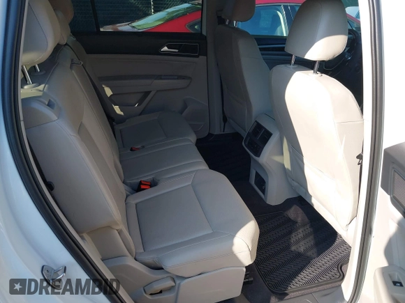 2018 Volkswagen Atlas SE z VIN 1V2LR2CA0JC520538, wystawiony jako IAAI lot #42862283 z przebiegiem 119 258 mil mil oraz . Historia ofert i sprzedaży dostępna na DreamBid. Obrazek 8.