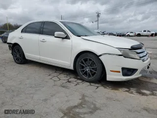 2010 Ford Fusion SE with VIN 3FAHP0HA1AR131540, listed as a Copart auction lot 51660315 with 263,501 mi miles and Salvage Title. Bid and sale history available at carsss.com. Image 4.