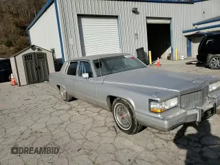 1990 Cadillac Brougham z VIN 1G6DW5476LR721785, wystawiony jako Copart lot #47170405 z przebiegiem Nie podano mil oraz Szkody całkowita. Historia ofert i sprzedaży dostępna na DreamBid. Obrazek 10.