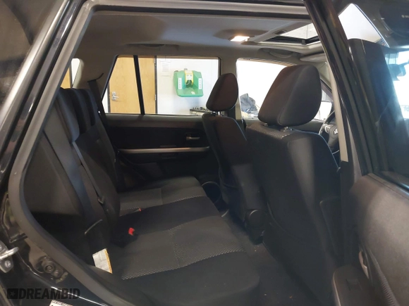 2008 Suzuki Grand Vitara XSport w/Snrf with VIN JS3TD944684100239, listed as a IAAI auction lot 41559717 with 94,468 mi miles. Bid and sale history available at carsss.com. Image 8.