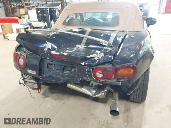 1996 Mazda MX-5 Miata z VIN JM1NA3534T0708649, wystawiony jako IAAI lot #42369564 z przebiegiem 202 690 mil mil oraz . Historia ofert i sprzedaży dostępna na DreamBid. Obrazek 6.