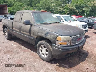 2003 GMC Sierra Denali z VIN 2GTFK69U931306619, wystawiony jako IAAI lot #42441809 z przebiegiem 226 864 mil mil oraz . Historia ofert i sprzedaży dostępna na DreamBid. Obrazek 1.