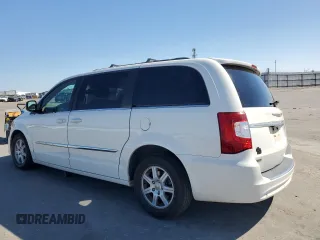 2011 Chrysler Town & Country Touring L z VIN 2A4RR8DG6BR702751, wystawiony jako Copart lot #58541045 z przebiegiem 170 144 mil mil oraz Szkoda całkowita • Salvage title. Historia ofert i sprzedaży dostępna na DreamBid. Obrazek 2.