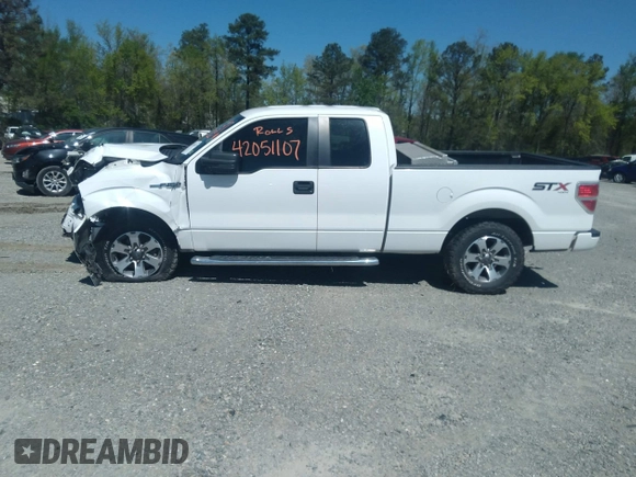 2014 Ford F-150 XL with VIN 1FTFX1EF3EKD09207, listed as a IAAI auction lot 42051107 with 106,664 mi miles. Bid and sale history available at carsss.com. Image 14.