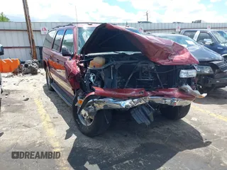 2003 Chevrolet Suburban LT z VIN 1GNEC16Z03J332440, wystawiony jako IAAI lot #42187347 z przebiegiem 176 717 mil mil oraz . Historia ofert i sprzedaży dostępna na DreamBid. Obrazek 1.