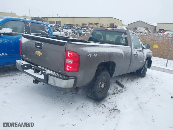 2013 Chevrolet Silverado 1500 Work Truck with VIN 1GCNKPEX1DZ195056, listed as a IAAI auction lot 41401746 with 168,209 mi miles. Bid and sale history available at carsss.com. Image 4.