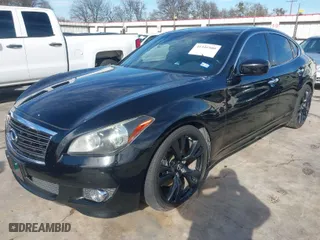 2013 Infiniti M37 with VIN JN1BY1AP8DM512206, listed as a IAAI auction lot 41346500 with 147,739 mi miles. Bid and sale history available at carsss.com. Image 2.