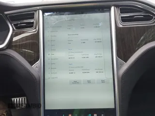 2013 Tesla Model S Performance с VIN 5YJSA1DP1DFP10048, выставлен на аукционе IAAI как лот 42523396 с пробегом 135 396 миль миль и . История ставок и продаж доступна на DreamBid. Изображение 7.