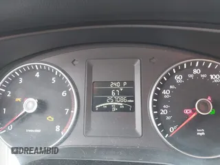 2014 Volkswagen Jetta SE с VIN 3VWD17AJ5EM390433, выставлен на аукционе IAAI как лот 42432308 с пробегом 257 086 миль миль и . История ставок и продаж доступна на DreamBid. Изображение 7.