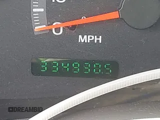2002 Ford F-150 XL z VIN 1FTRX07W12KD47521, wystawiony jako IAAI lot #42044623 z przebiegiem 334 930 mil mil oraz . Historia ofert i sprzedaży dostępna na DreamBid. Obrazek 16.