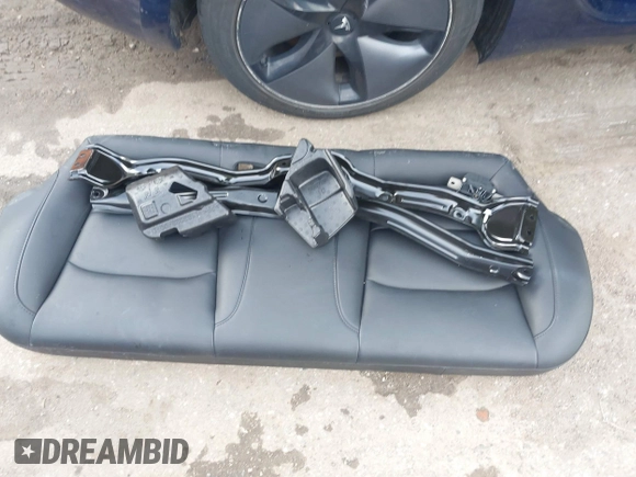2019 Tesla Model 3 Mid Range with VIN 5YJ3E1EA5KF299589, listed as a IAAI auction lot 41709733 with 50,256 mi miles and . Bid and sale history available at DreamBid. Image 12.
