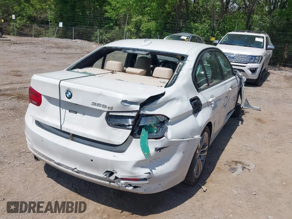 2016 BMW 3 Series 328d z VIN WBA8E5C53GK388412, wystawiony jako IAAI lot #42214089 z przebiegiem 91 678 mil mil oraz . Historia ofert i sprzedaży dostępna na DreamBid. Obrazek 4.