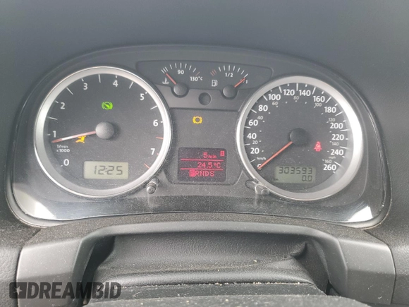 2009 Volkswagen Golf с VIN 9BWEL21J194007292, выставлен на аукционе Copart как лот 64439394 с пробегом 303 593 миль миль и На запчасти • Non repairable. История ставок и продаж доступна на DreamBid. Изображение 9.