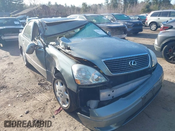 2001 Lexus LS 430 with VIN JTHBN30F710025252, listed as a IAAI auction lot 42004332 with 126,306 mi miles. Bid and sale history available at carsss.com. Image 1.