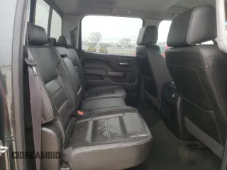 2017 GMC Sierra 2500HD Denali z VIN 1GT12UEG9HF133280, wystawiony jako Copart lot #46063115 z przebiegiem 153 311 mil mil oraz Szkoda całkowita • Salvage title. Historia ofert i sprzedaży dostępna na DreamBid. Obrazek 10.