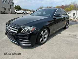 2018 Mercedes-Benz E-Class E 300 with VIN WDDZF4JB0JA452884, listed as a Copart auction lot 54899315 with 117,443 mi miles and Clean Title. Bid and sale history available at carsss.com. Image 1.