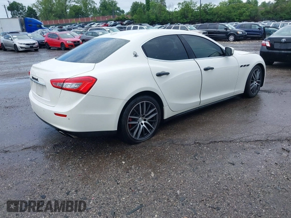 2014 Maserati Ghibli S Q4 z VIN ZAM57RTA9E1077084, wystawiony jako IAAI lot #42283638 z przebiegiem Nie podano mil oraz . Historia ofert i sprzedaży dostępna na DreamBid. Obrazek 4.