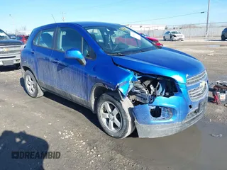 2015 Chevrolet Trax LS with VIN KL7CJPSB3FB203945, listed as a IAAI auction lot 41400874 with 175,326 mi miles. Bid and sale history available at carsss.com. Image 1.