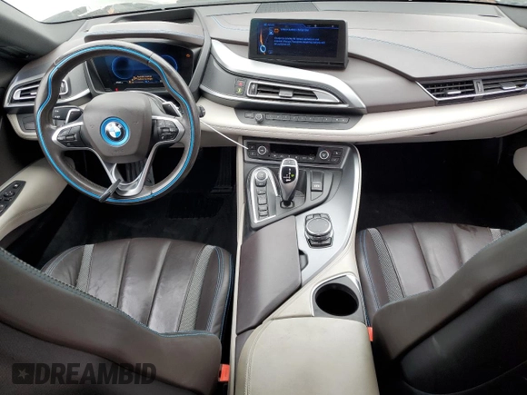 2016 BMW i8 z VIN WBY2Z2C56GV675882, wystawiony jako Copart lot #39606014 z przebiegiem 40 680 mil mil oraz . Historia ofert i sprzedaży dostępna na DreamBid. Obrazek 8.