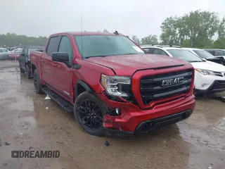 2021 GMC Sierra 1500 Elevation z VIN 3GTU9CED8MG441784, wystawiony jako IAAI lot #42307278 z przebiegiem 22 559 mil mil oraz . Historia ofert i sprzedaży dostępna na DreamBid. Obrazek 1.