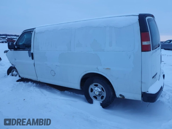 2004 Chevrolet Express Cargo z VIN 1GCFG15T541200774, wystawiony jako Copart lot #41774565 z przebiegiem Nie podano mil oraz Czysty tytuł • Clean title. Historia ofert i sprzedaży dostępna na DreamBid. Obrazek 2.