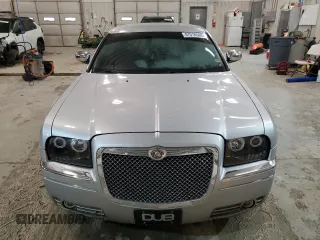 2007 Chrysler 300 Signature with VIN 2C3KA53G17H721403, listed as a Copart auction lot 87018584 with 0 mi miles and Salvage Title. Bid and sale history available at carsss.com. Image 5.