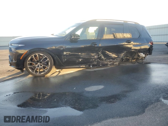 2024 BMW X7 M60i with VIN 5UX33EM09R9T49533, listed as a Copart auction lot 85370764 with 0 mi miles and Salvage Title. Bid and sale history available at carsss.com. Image 1.