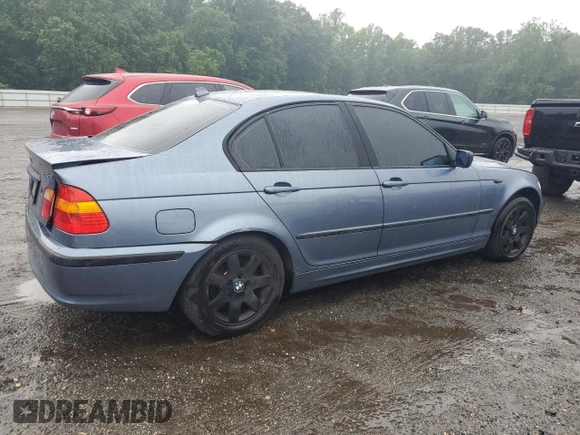 2005 BMW 3 Series 325xi with VIN WBAEU33455PF63005, listed as a Copart auction lot 60960985 with 188,733 mi miles and Salvage title. Bid and sale history available at DreamBid. Image 3.