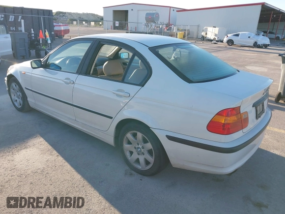 2003 BMW 3 Series 325i with VIN WBAEV33423KL60481, listed as a IAAI auction lot 42073715 with 177,763 mi miles and . Bid and sale history available at carsss.com. Image 3.