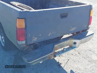 1995 Nissan Frontier с VIN 1N6SD11S2SC360369, выставлен на аукционе IAAI как лот 41256451 с пробегом 157 193 миль миль и . История ставок и продаж доступна на DreamBid. Изображение 13.