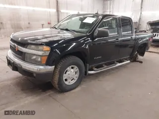 2005 Chevrolet Colorado 1SF LS Z71 with VIN 1GCDT136X58112988, listed as a IAAI auction lot 41832794 with 221,250 mi miles. Bid and sale history available at carsss.com. Image 2.
