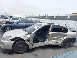 2005 Nissan Altima S z VIN 1N4AL11D85N432287, wystawiony jako IAAI lot #42460909 z przebiegiem 135 568 mil mil oraz . Historia ofert i sprzedaży dostępna na DreamBid. Obrazek 6.