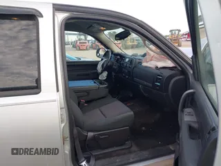 2013 Chevrolet Silverado 1500 LT with VIN 3GCPCSEA4DG234422, listed as a IAAI auction lot 41907573 with 95,696 mi miles and . Bid and sale history available at DreamBid. Image 5.