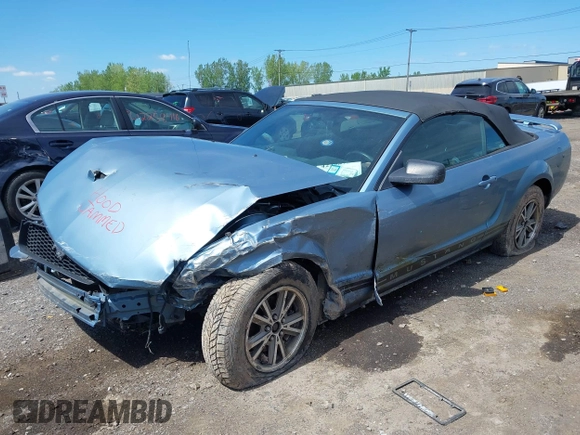 2005 Ford Mustang Deluxe z VIN 1ZVHT84N355249074, wystawiony jako IAAI lot #42298759 z przebiegiem 115 215 mil mil oraz . Historia ofert i sprzedaży dostępna na DreamBid. Obrazek 17.