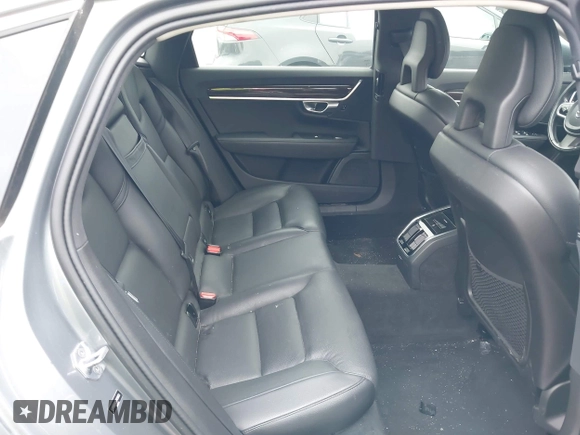 2018 Volvo S90 Momentum z VIN LVY982MK1JP038653, wystawiony jako IAAI lot #42271261 z przebiegiem 92 519 mil mil oraz . Historia ofert i sprzedaży dostępna na DreamBid. Obrazek 8.