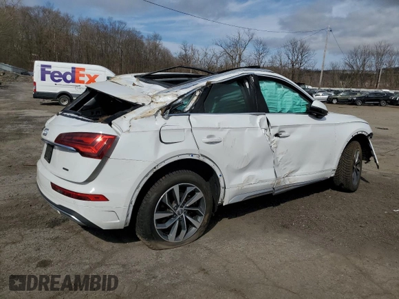 2021 Audi Q5 Premium with VIN WA1AAAFY4M2001967, listed as a Copart auction lot 49786025 with Not Provided miles and Salvage Title. Bid and sale history available at carsss.com. Image 3.