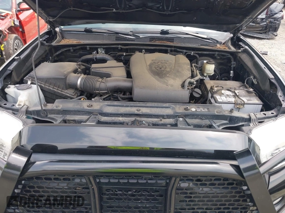 2016 Toyota Tacoma SR5 z VIN 5TFAZ5CN6GX012718, wystawiony jako IAAI lot #42408153 z przebiegiem 136 571 mil mil oraz . Historia ofert i sprzedaży dostępna na DreamBid. Obrazek 10.